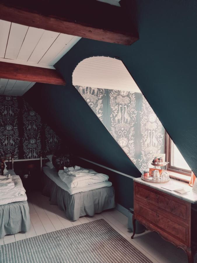 Idala Gard Hotel Трелебори Екстериор снимка