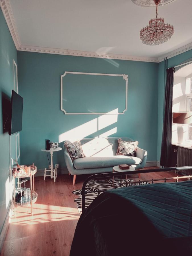 Idala Gard Hotel Трелебори Екстериор снимка